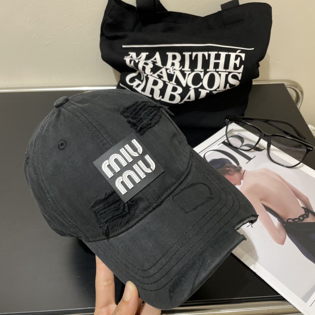 Miu Miu Caps